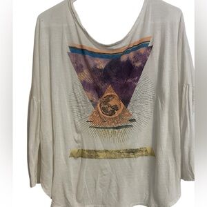 Graphic Long Sleeve Top